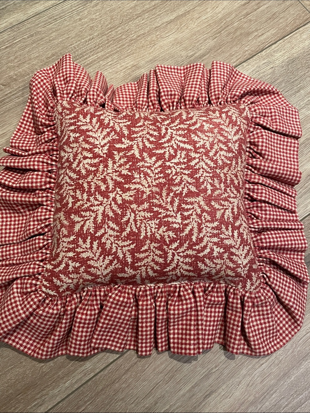 Waverly Red Fernwood & Gingham Check Ruffle Pillow *hard to find* 15”